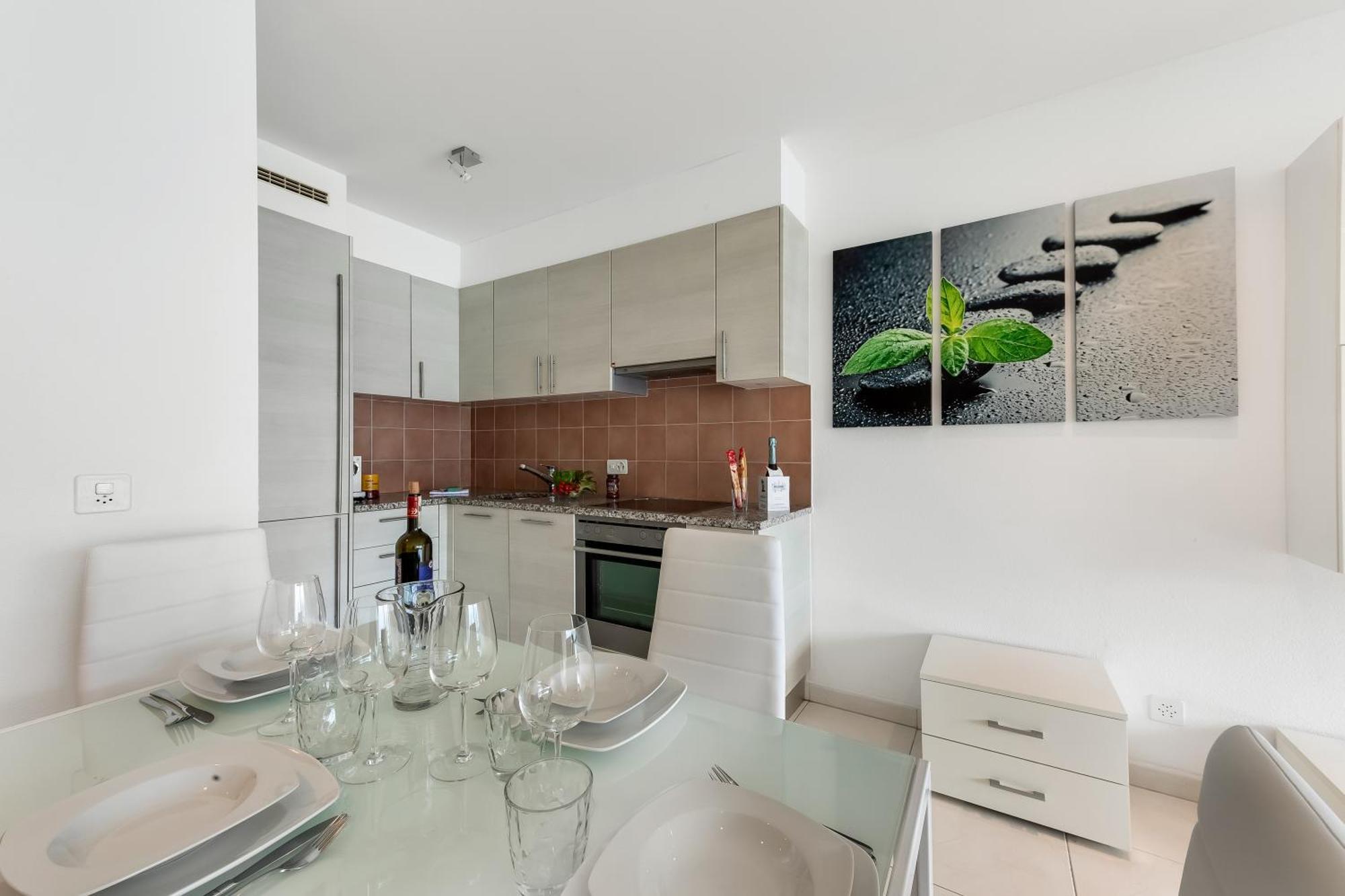 - Happy Apartamento